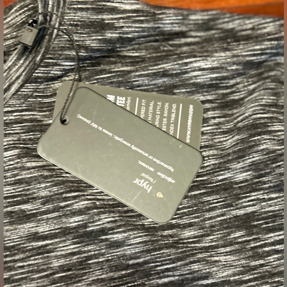 NWT- Hypr Men’s Xl Athletic  T-shirt Heathered Gray Longline Curved Hem - Picture 4 of 5